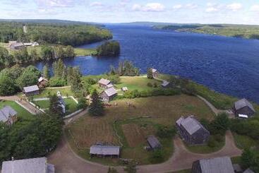 هتل Crowne Plaza Fredericton Lord Beaverbrook, An Ihg