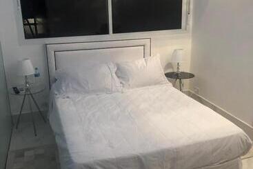 Apart Hotel Delphin Guaruja