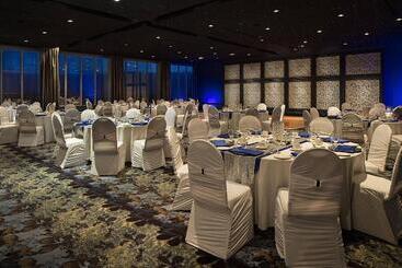 Delta Hotels By Marriott Edmonton South Conference Centre