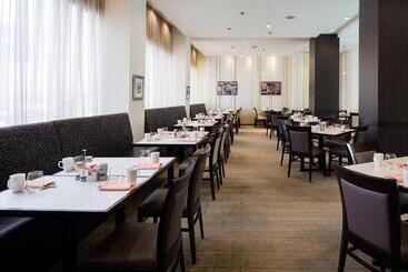 Delta Hotels By Marriott Edmonton South Conference Centre