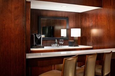 Delta Hotels By Marriott Edmonton South Conference Centre