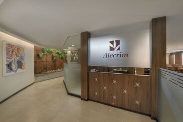 هتل Deville Curitiba Batel