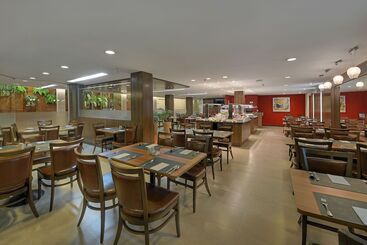 هتل Deville Curitiba Batel