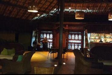 هتل Do Bosque Eco Resort