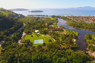 هتل Do Bosque Eco Resort