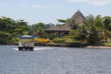 هتل Do Bosque Eco Resort