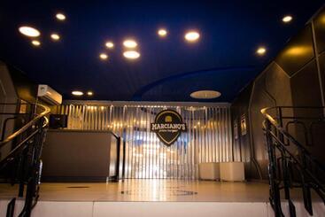 Embaixador Hotel By Fast10