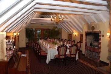 هتل Fourways Inn