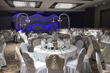 هتل Golden Tulip Bahrain