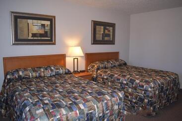 فندق Guest House Inn & Suites