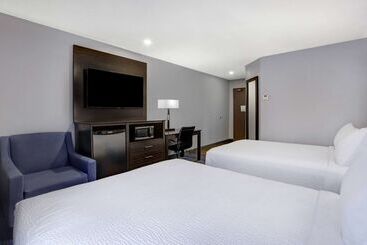 هتل Days Inn By Wyndham Barrie