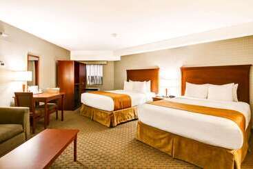 هتل Quality Inn
