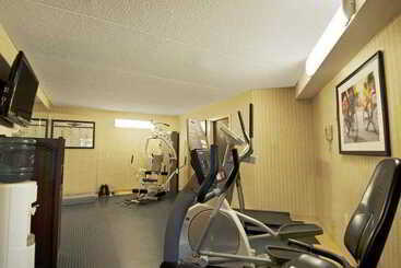هتل Quality Inn