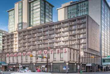 هتل Ramada Plaza By Wyndham Calgary Downtown