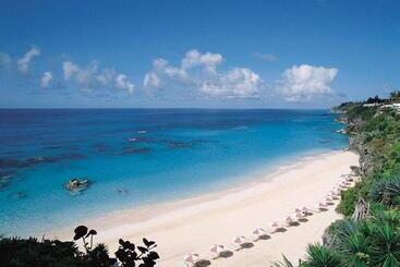 هتل The Reefs Resort And Club
