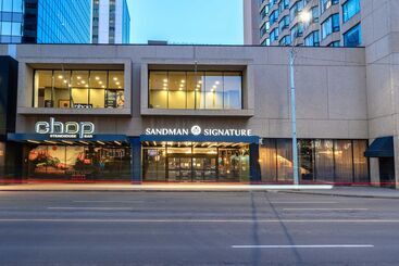 هتل Sandman Signature Edmonton Downtown