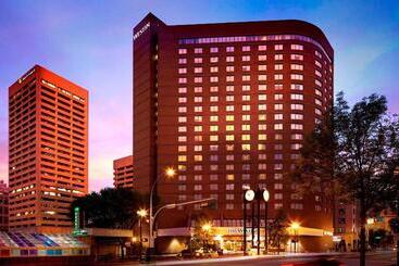 هتل The Westin Edmonton