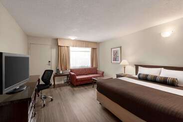 هتل Travelodge By Wyndham Abbotsford Bakerview