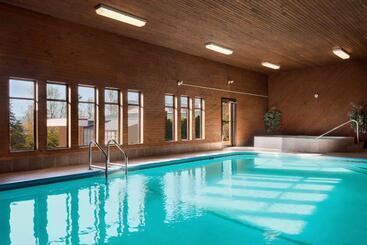 هتل Travelodge By Wyndham Abbotsford Bakerview