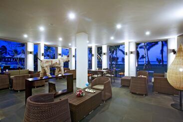 Nh Bentota Ceysands Resort