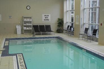 Holiday Inn Hotel & Suites London, An Ihg