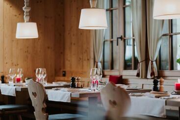 Отель Adler Adelboden