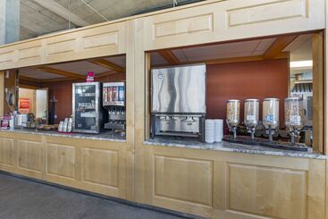 Best Western Plus Kelowna Hotel & Suites