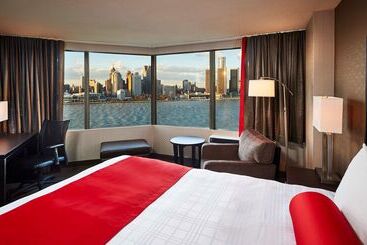 هتل Best Western Plus Waterfront