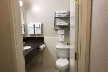 هتل Best Western Thunder Bay Crossroads
