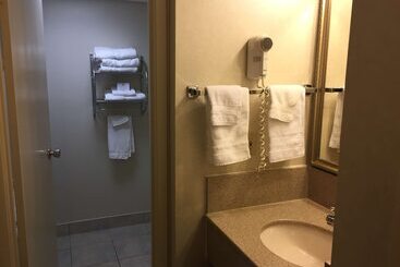 هتل Best Western Thunder Bay Crossroads