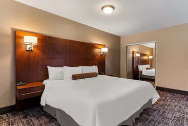 Best Western Ville Marie Hotel & Suites
