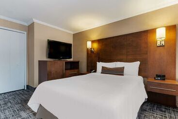 Best Western Ville Marie Hotel & Suites