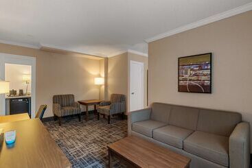 Best Western Ville Marie Hotel & Suites