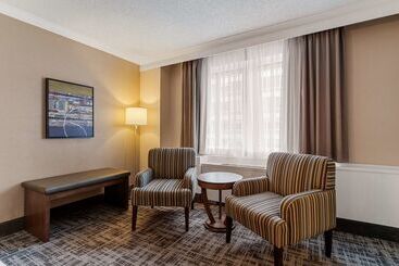Best Western Ville Marie Hotel & Suites