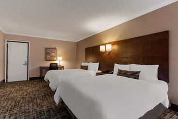 Best Western Ville Marie Hotel & Suites