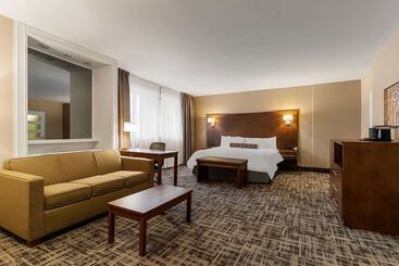 Best Western Ville Marie Hotel & Suites