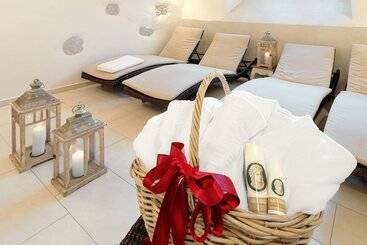 Blume Baden Hotel & Restaurant