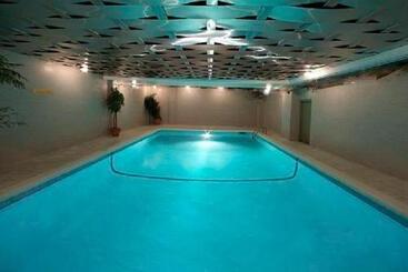 Hotel Century Plaza