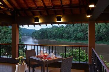 هتل Cinnamon Citadel Kandy