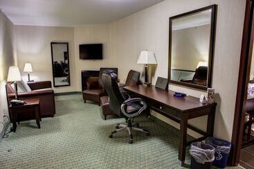 Coast Lethbridge Hotel & Conference Centre