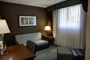 Coast Lethbridge Hotel & Conference Centre