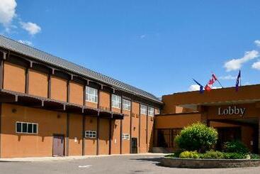 Coast Lethbridge Hotel & Conference Centre