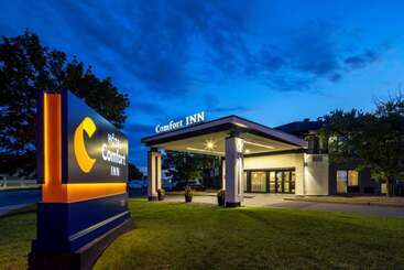 هتل Comfort Inn Montreal Aeroport