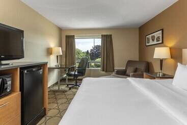هتل Comfort Inn