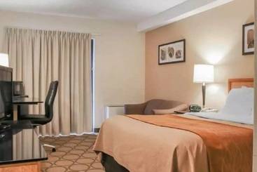 هتل Comfort Inn South