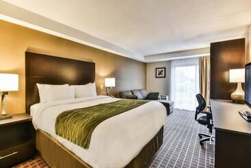 هتل Comfort Inn