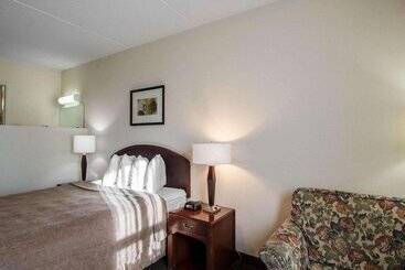 هتل Courtyard By Marriott Regina Downtown