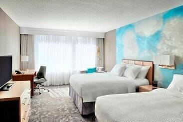 Hotelli Courtyard By Marriott Toronto Downtown