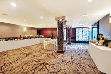 هتل Crowne Plaza Kitchener Waterloo, An Ihg