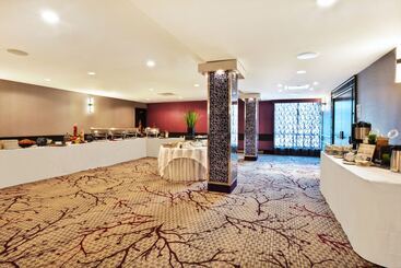 هتل Crowne Plaza Kitchener Waterloo, An Ihg